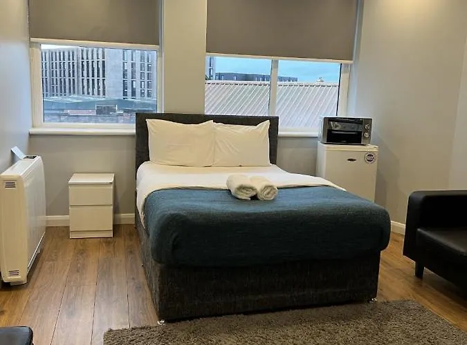 Showcase Apartments - Kimberley House